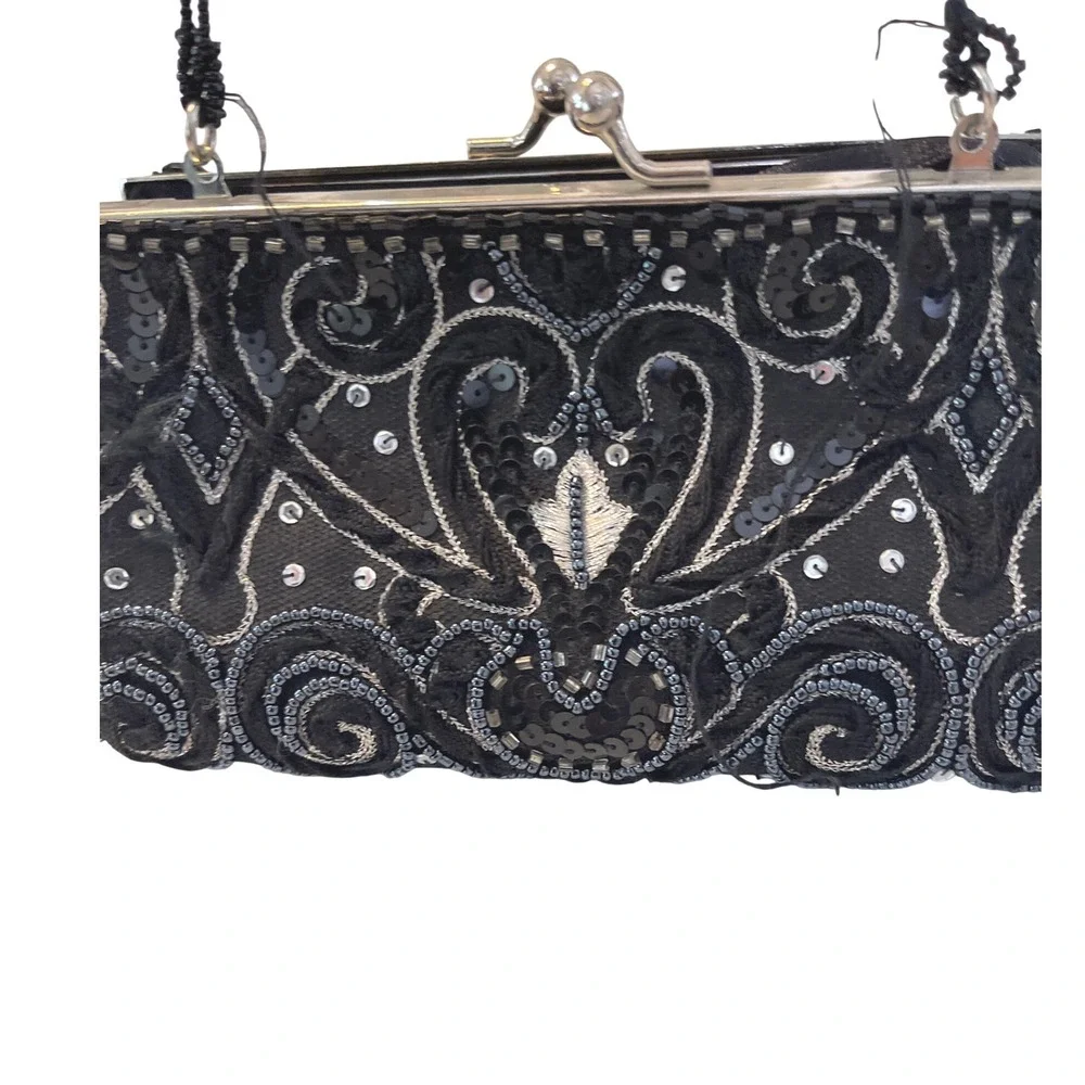 Valerie Stevens Black Beaded Sequin Clutch Evening Handbag Kiss Lock Chain Strap